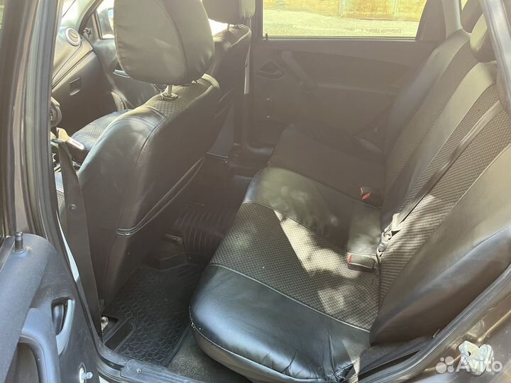 LADA Kalina 1.6 МТ, 2015, 199 000 км