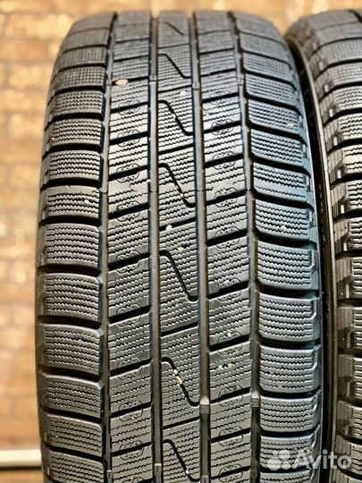 Hankook Winter I'Cept iZ 2 W616 225/45 R17