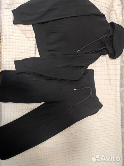 Спортивный костюм женский