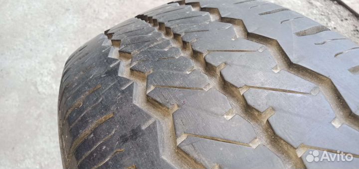 Hankook Radial RA08 215/70 R16 108T