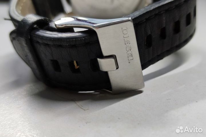 Наручные часы Diesel Mega Chief DZ4592