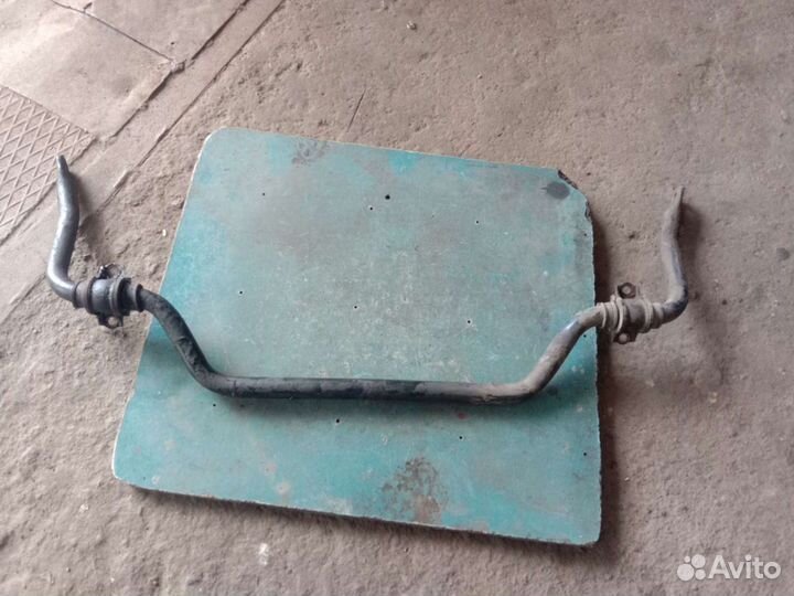 Стабилизатор передний Honda Legend