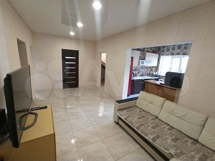 Дом 112 м² на участке 4 сот.