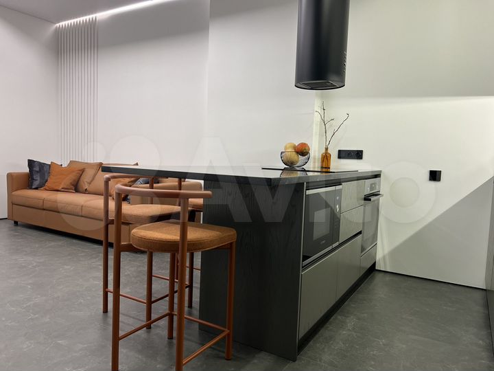 3-к. квартира, 95 м², 3/22 эт.