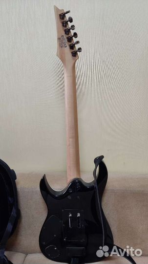 Электрогитара ibanez с комбиком