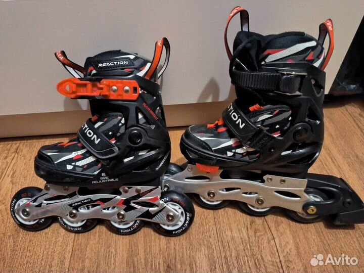 Роликовые коньки детские раздвижные Reaction 26-31