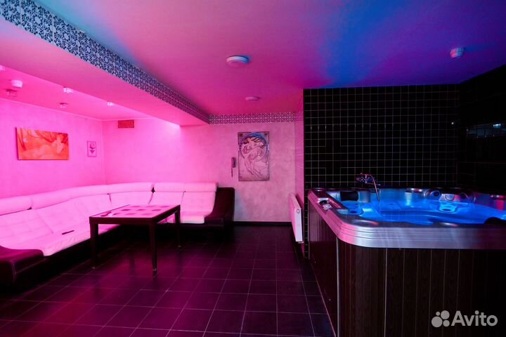 Баня сауна с джакузи и караоке