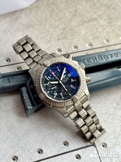 Часы breitling avenger titanium chronograph