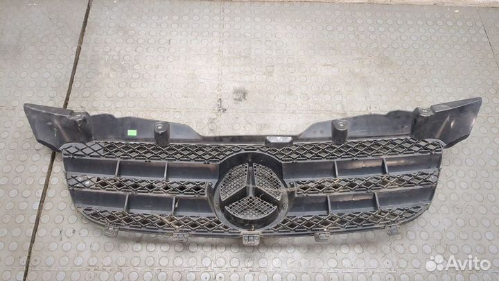 Решетка радиатора Mercedes Sprinter, 2013