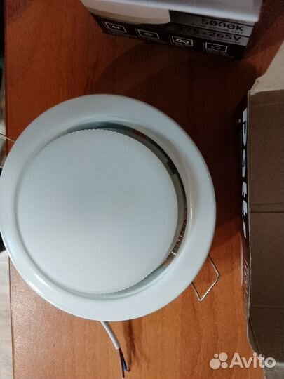 Встраиваемый светильник-спот