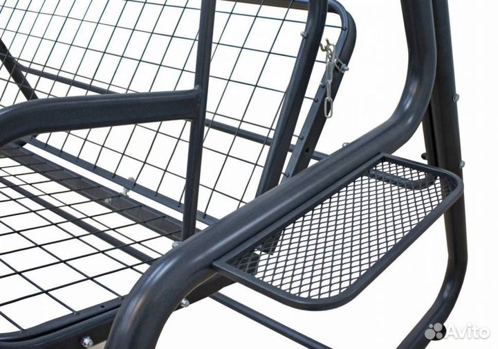 Качели трехместные 