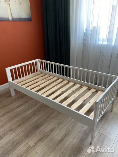 Детская кровать IKEA с матрасом