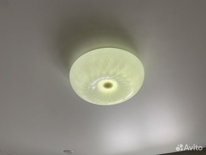 Светильник потолочный бу
