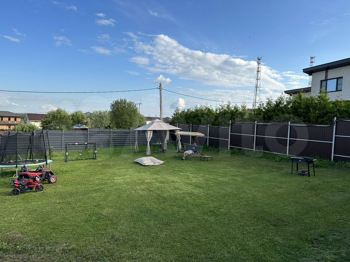 Дом 93 м² на участке 10,5 сот.