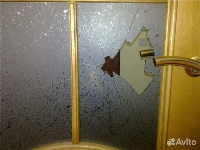 Замена стекла в межкомнатных дверях