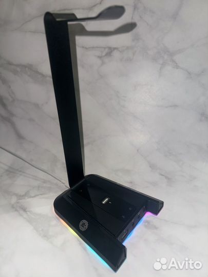 Подставка для наушников