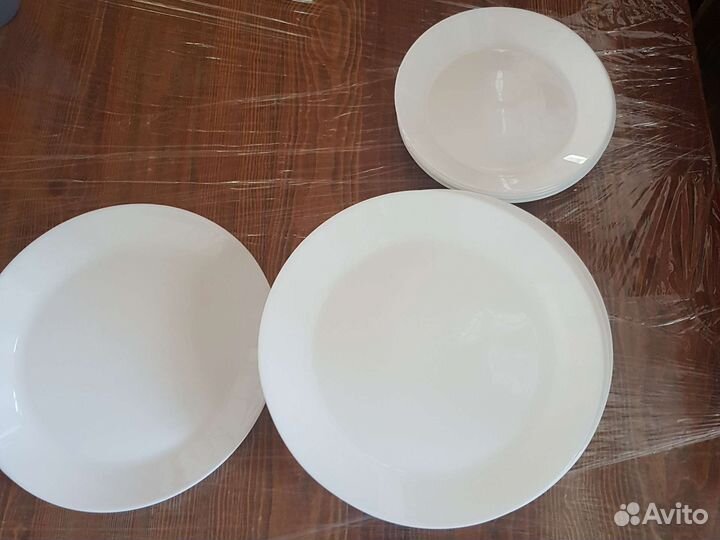 Тарелки IKEA белые