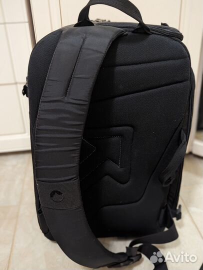 Фоторюкзак Lowepro Classified Sling 220 AW