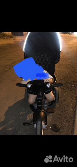 Детский велосипед с ручкой