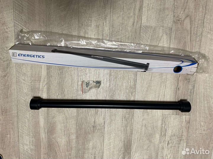 Турник настенный