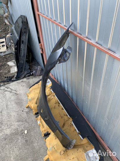 Переднее правое крыло Lexus GS 300 450h 190