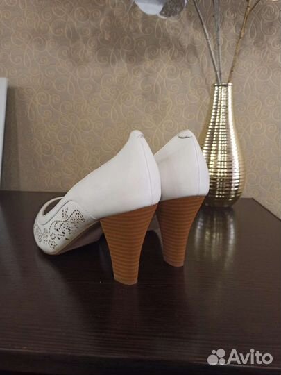 Туфли новые 38