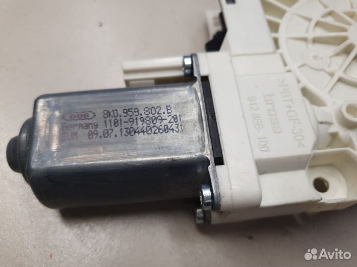 Моторчик стеклоподъёмника передний правый Audi A6