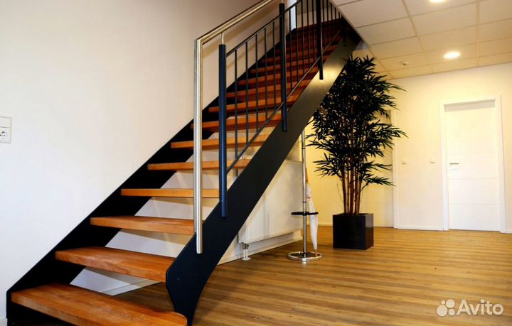 Г-образная лестница