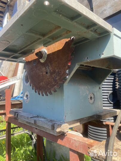 Деревообрабатывающий станок