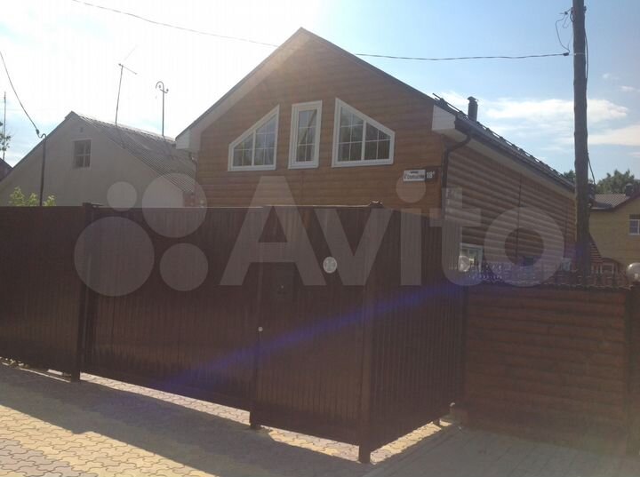 Коттедж 170 м² на участке 5 сот.