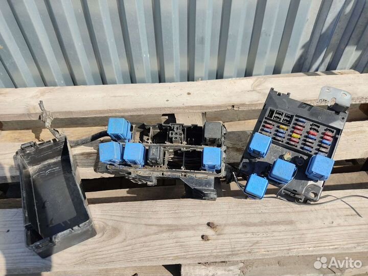 Монтажный блок ниссан