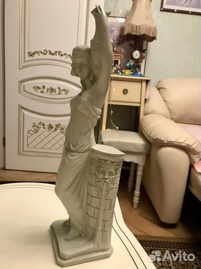 Статуя винтажная