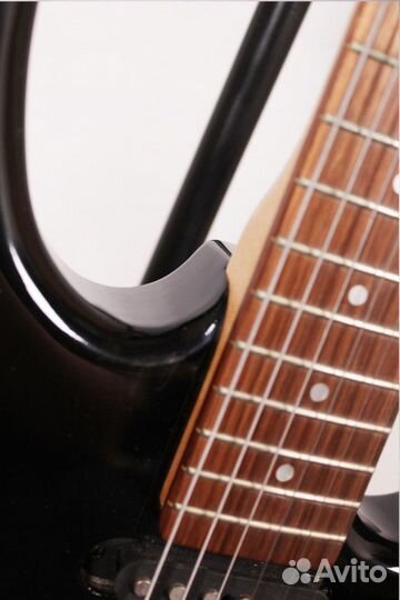 Cyclone BY EKS technology stratocaster