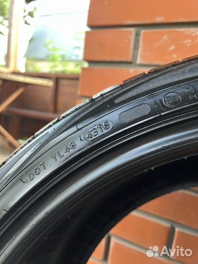 Nokian Tyres Hakka Black 245/40 R19 98Y