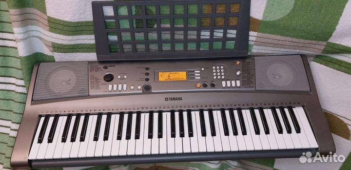Синтезатор yamaha psr r300