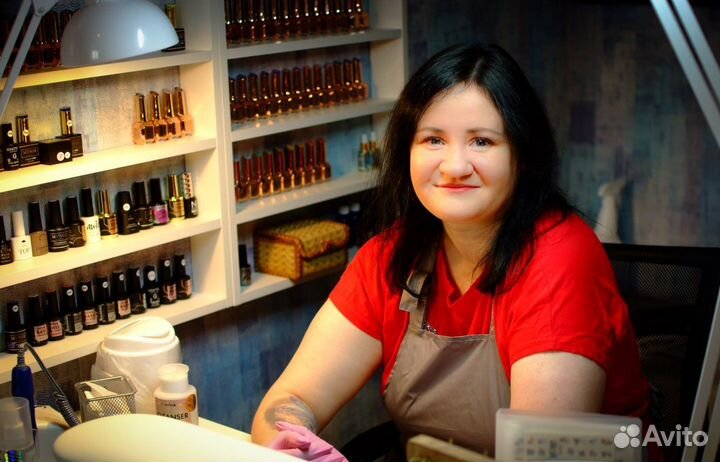 Маникюр на дому