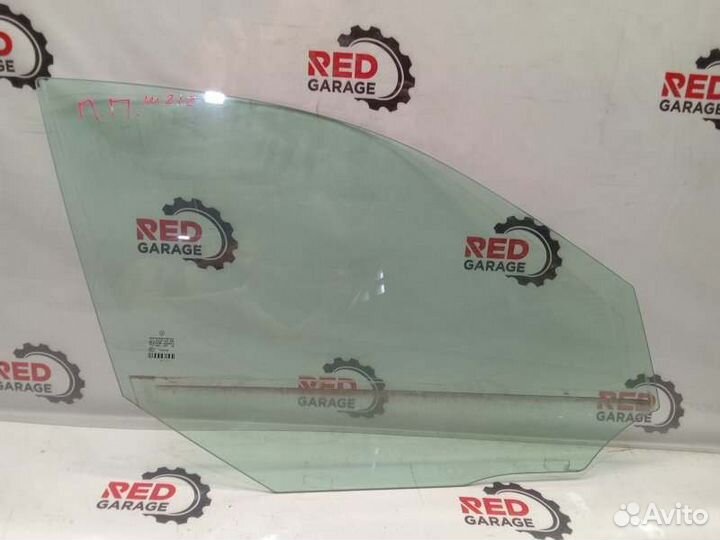 Стекло двери переднее правое Mercedes-Benz E-Class