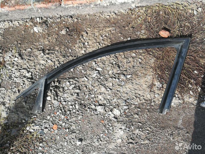 Уплотнение двери Рено Меган 2