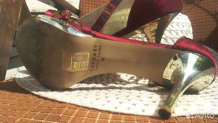 Босоножки женские вечерние