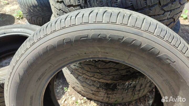 Bridgestone Dueler H/L 400 215/70 R17