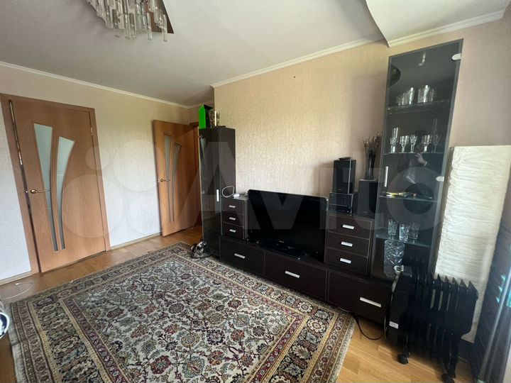 2-к. квартира, 60 м², 3/9 эт.