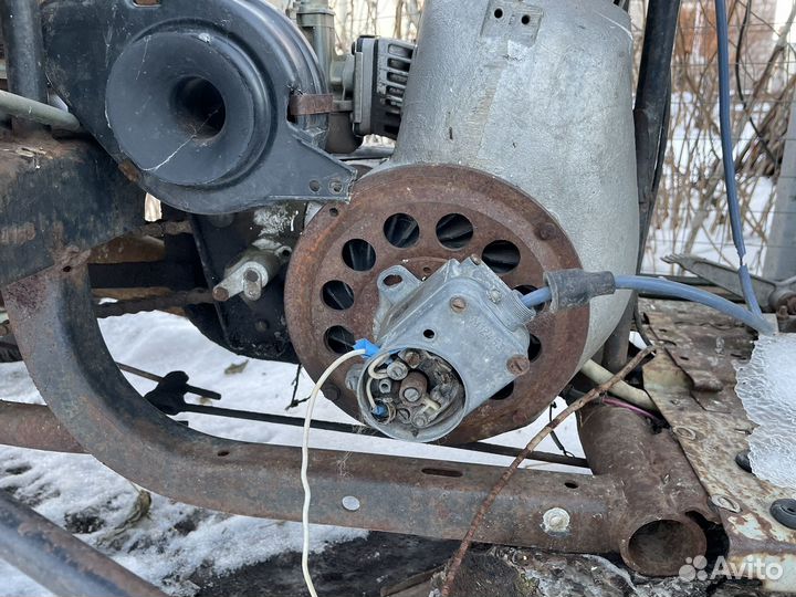 Муравей мотороллер