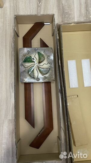 Настенные часы Mado md-570