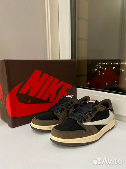 Кроссовки Nike Air Jordan 1 Low x Travis Scott