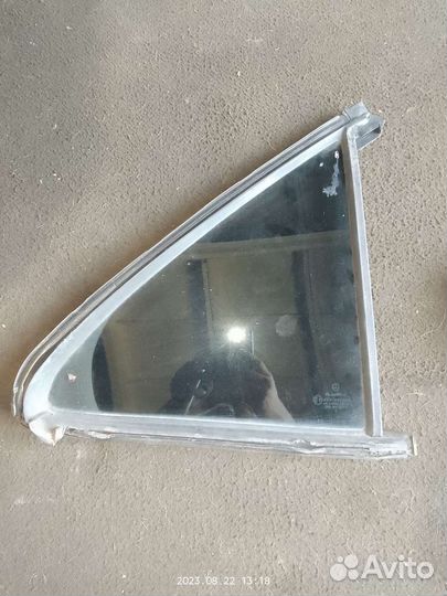 Стекло левая задняя форточка на mercedes S W220