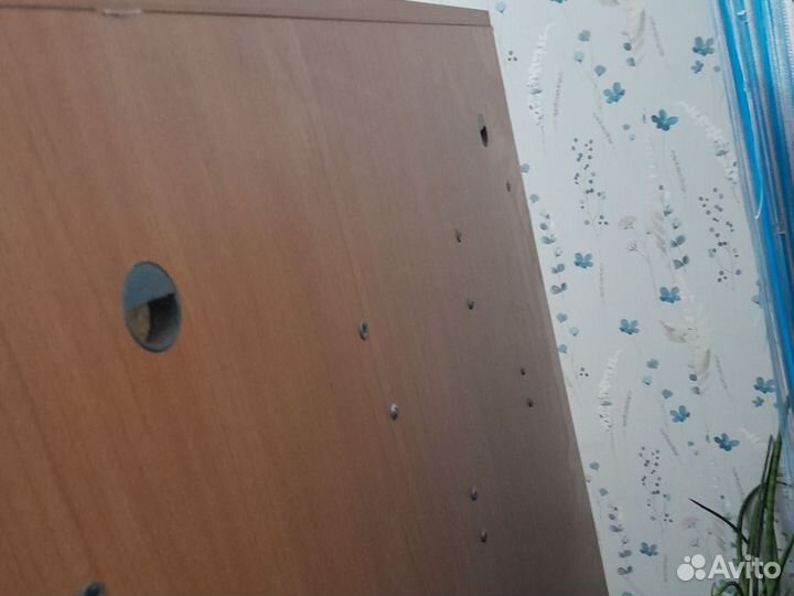 Вешалка настенная в прихожую