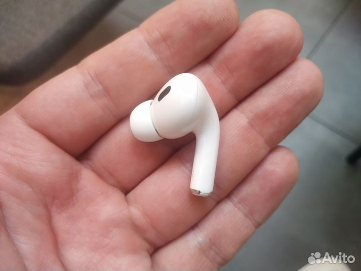 Правый б/у наушник для AirPods Pro 2 Type-C