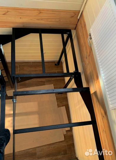 Перила деревянные для лестниц