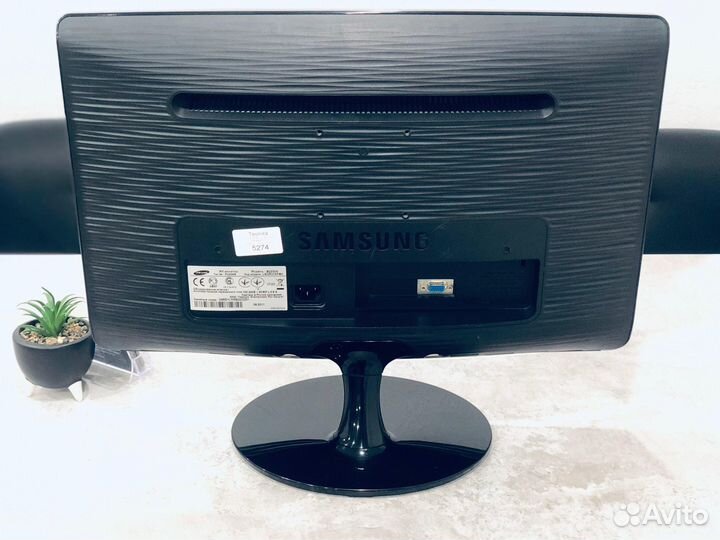 Монитор Samsung 22