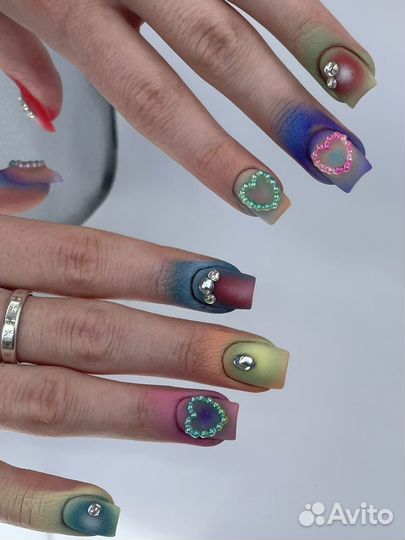 Маникюр, наращивание ногтей